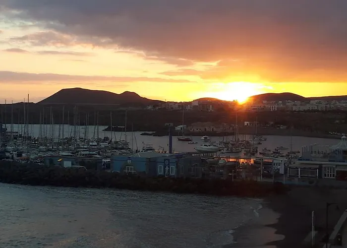 Home2book Sea Front Attic Galletas *