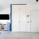아파트 Home2book Sea Front Attic Galletas 라스 가예타스