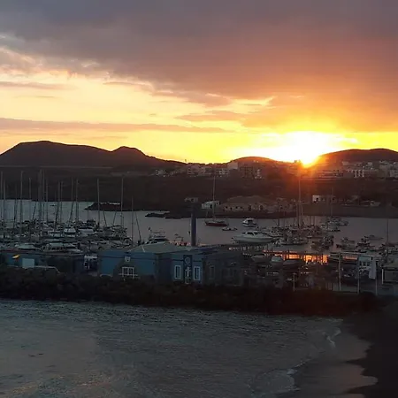 Home2book Sea Front Attic Galletas *